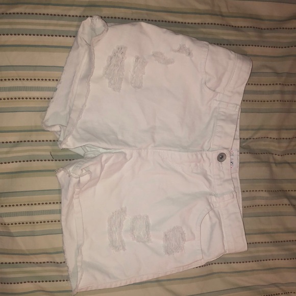 White denim shorts - Picture 1 of 1